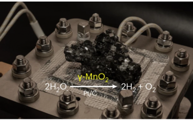 大连化物所Nature Catalysis：酸体系稳定MnO2电催化分解水